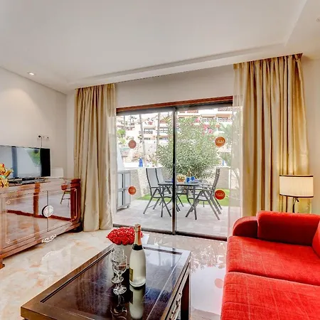 Appartamento Brand New In Park Albatros With Pool View