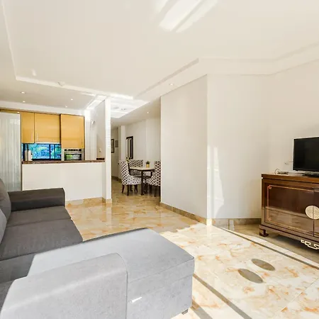 Brand New In Park Albatros With Pool View San Miguel de Abona